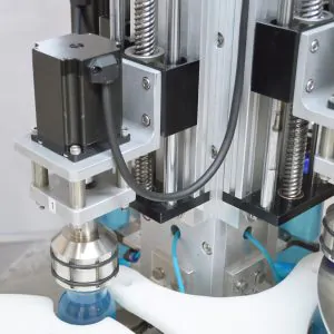 Accutek servo rotary chuck capping machine